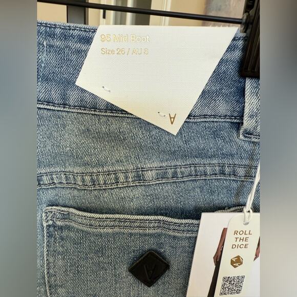 Abrand Jeans 95 Mid Boot Light Vintage Blue Bootcut Denim Womens 26 NWT New - Picture 7 of 8